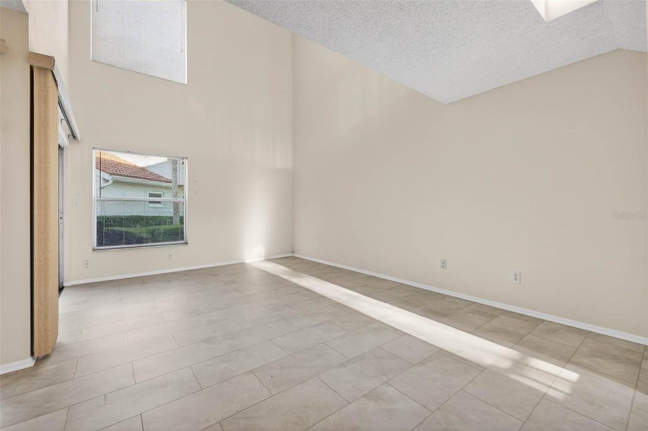 4843 Napoli Ct Ne - Photo 4 of 25