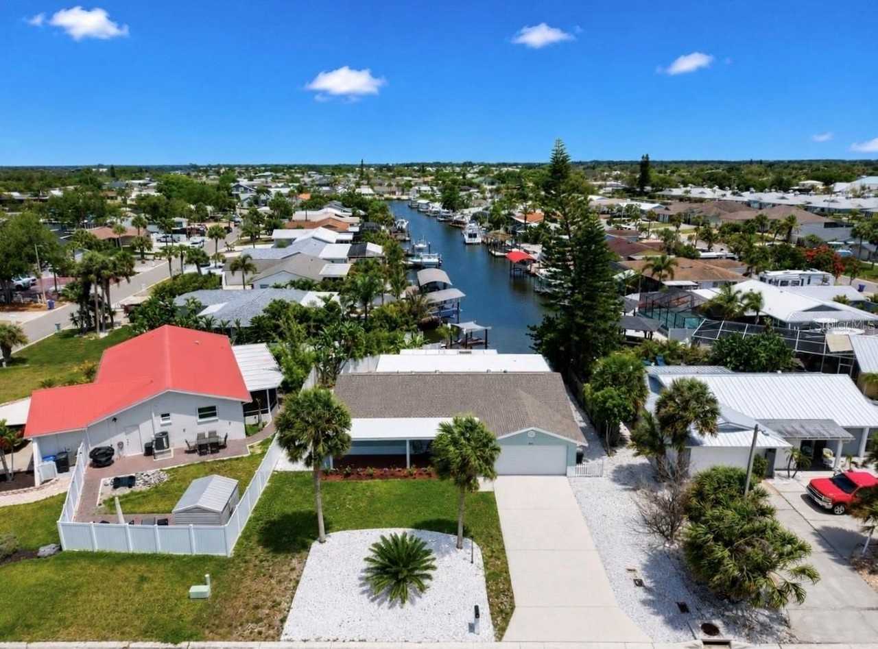 6513 Abaco Dr - Photo 2 of 50