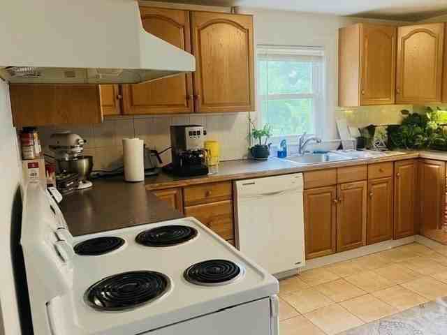 58 Cherry St #2 - Photo 4 of 14