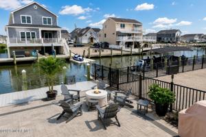featured image of 9 Neptune Rd