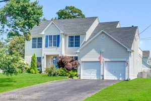 featured image of 248 Compass Rd