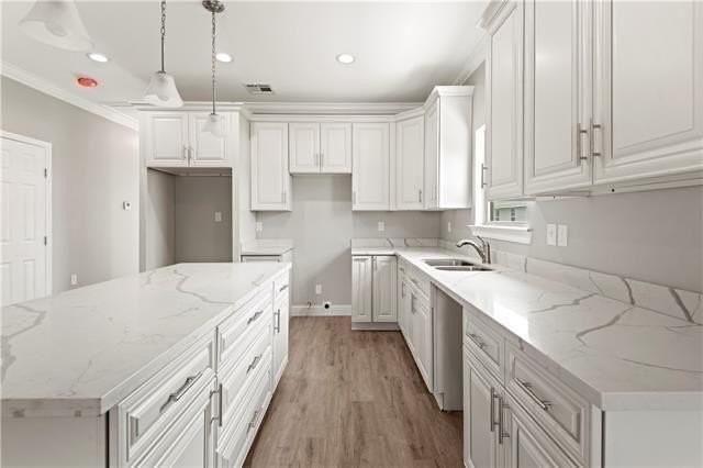 2110 Mardi Gras Blvd - Photo 4 of 12