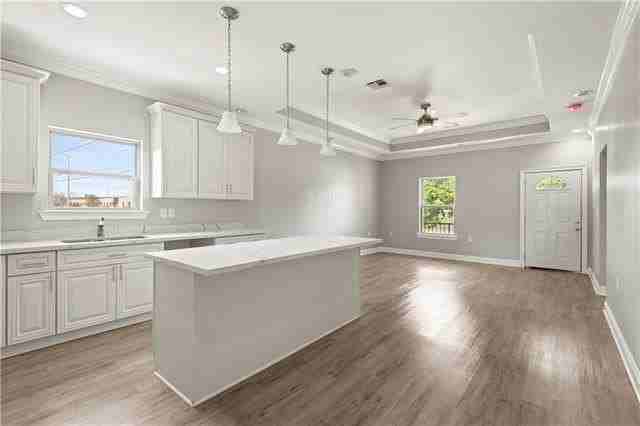 2110 Mardi Gras Blvd - Photo 6 of 12