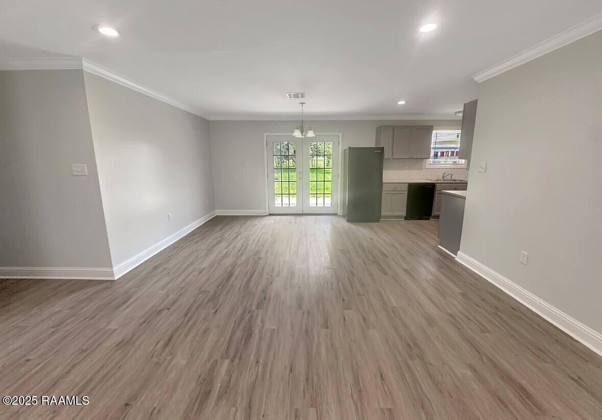 115 Margaret St - Photo 5 of 11