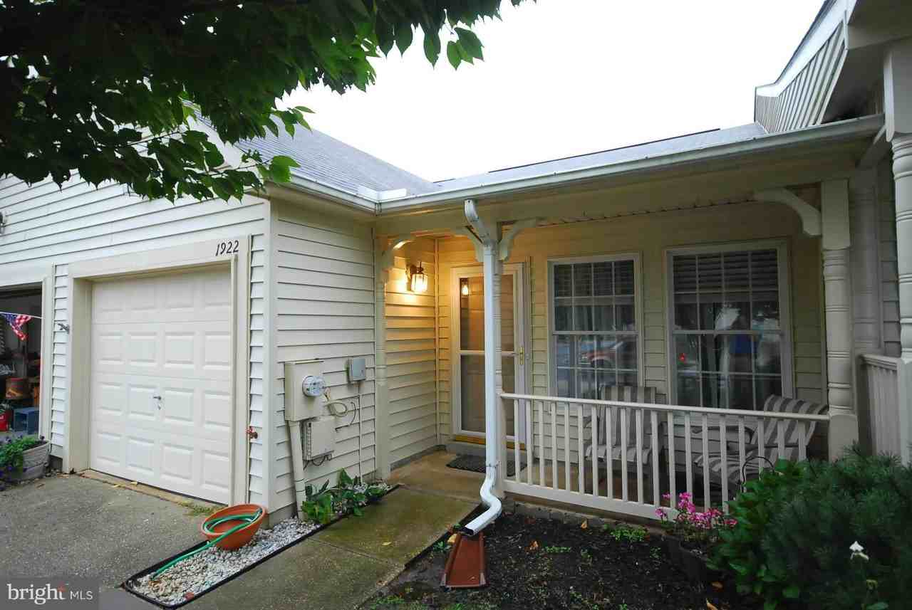 1922 Marconi Cir - Photo 2 of 40