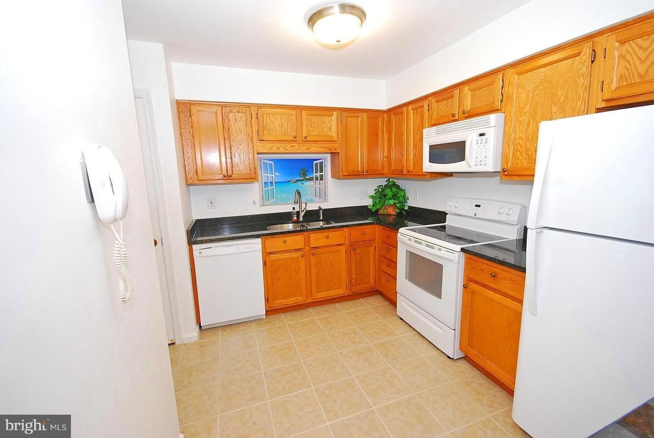 1922 Marconi Cir - Photo 3 of 40