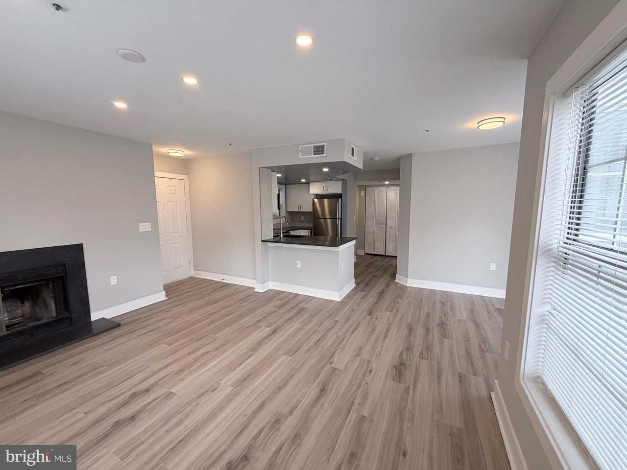 15777 Easthaven Ct #302 - Photo 2 of 26