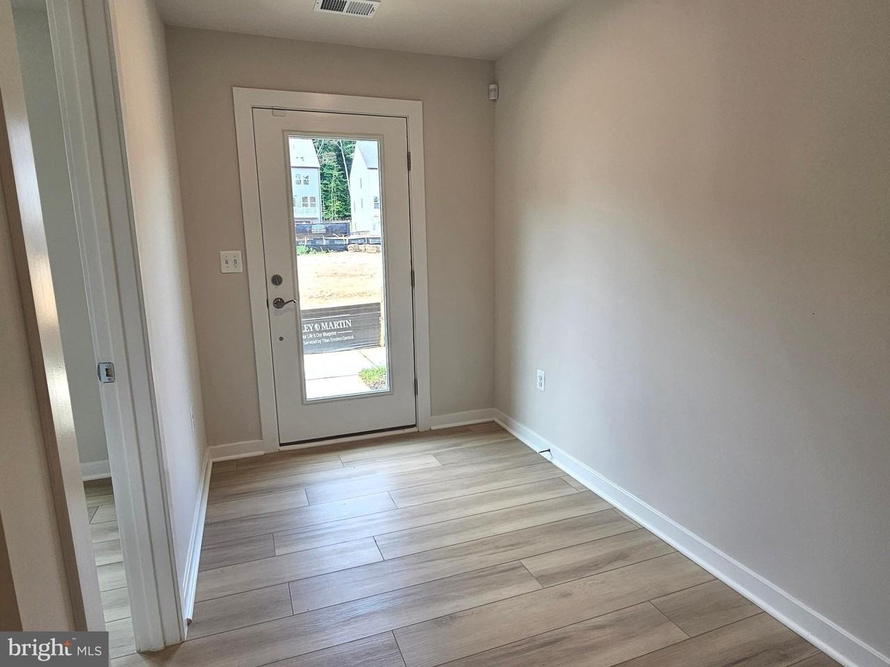 Agate Ln - Photo 3 of 29