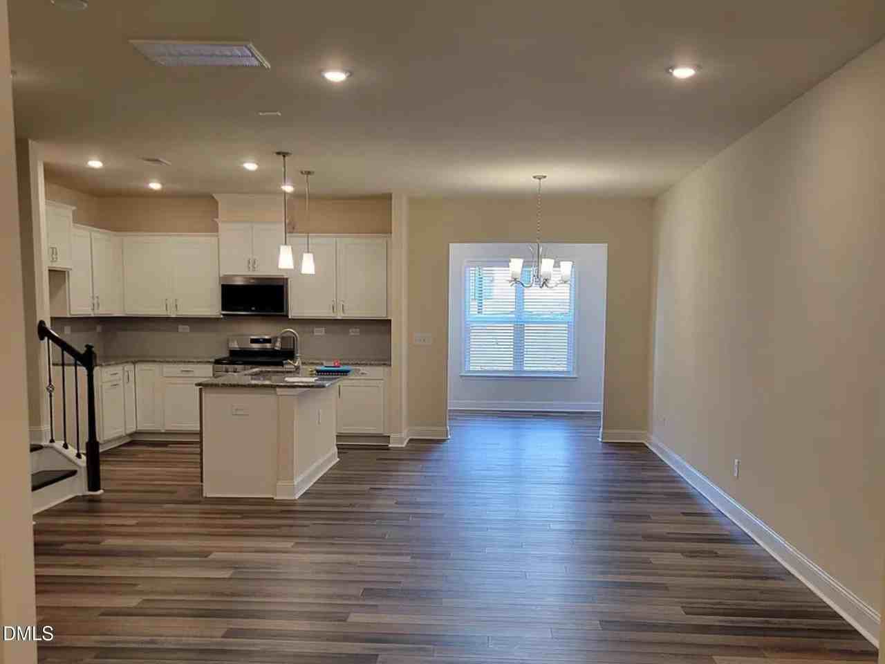 1178 Citadel Ave - Photo 2 of 5