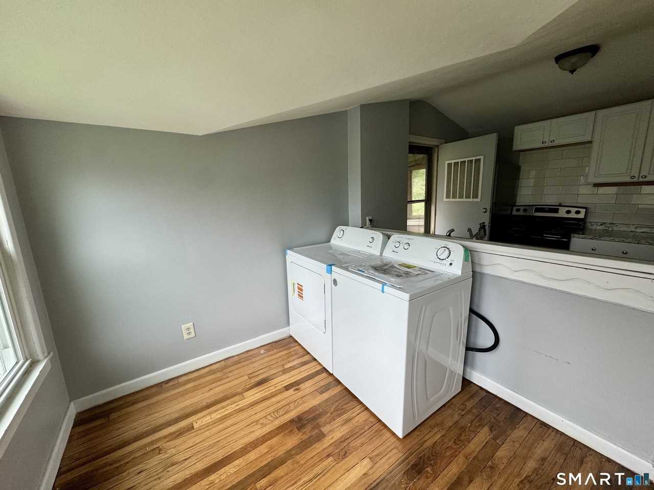 39 Waterbury Rd #B3