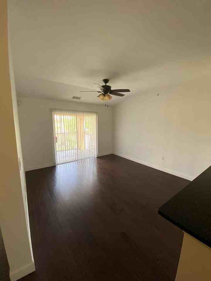 5475 Vineland Rd #8311 - Photo 3 of 17