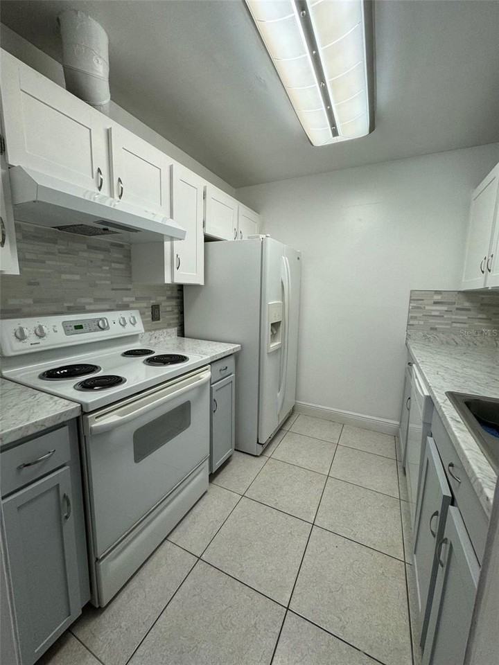 2304 Inagua Way #2304 - Photo 6 of 15