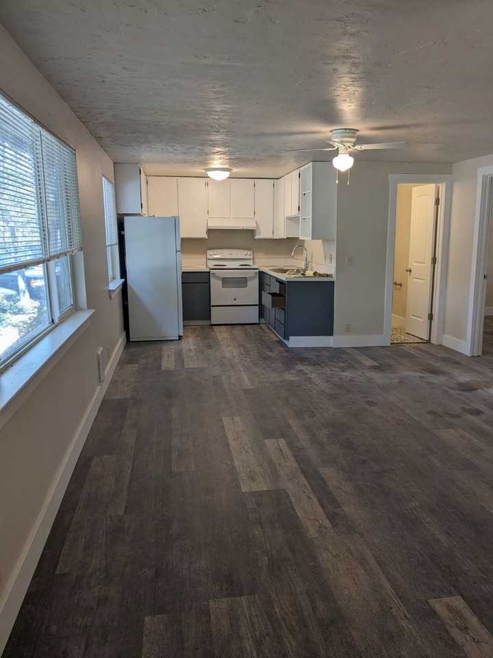 1260 Ne Purcell Blvd - Photo 2 of 4
