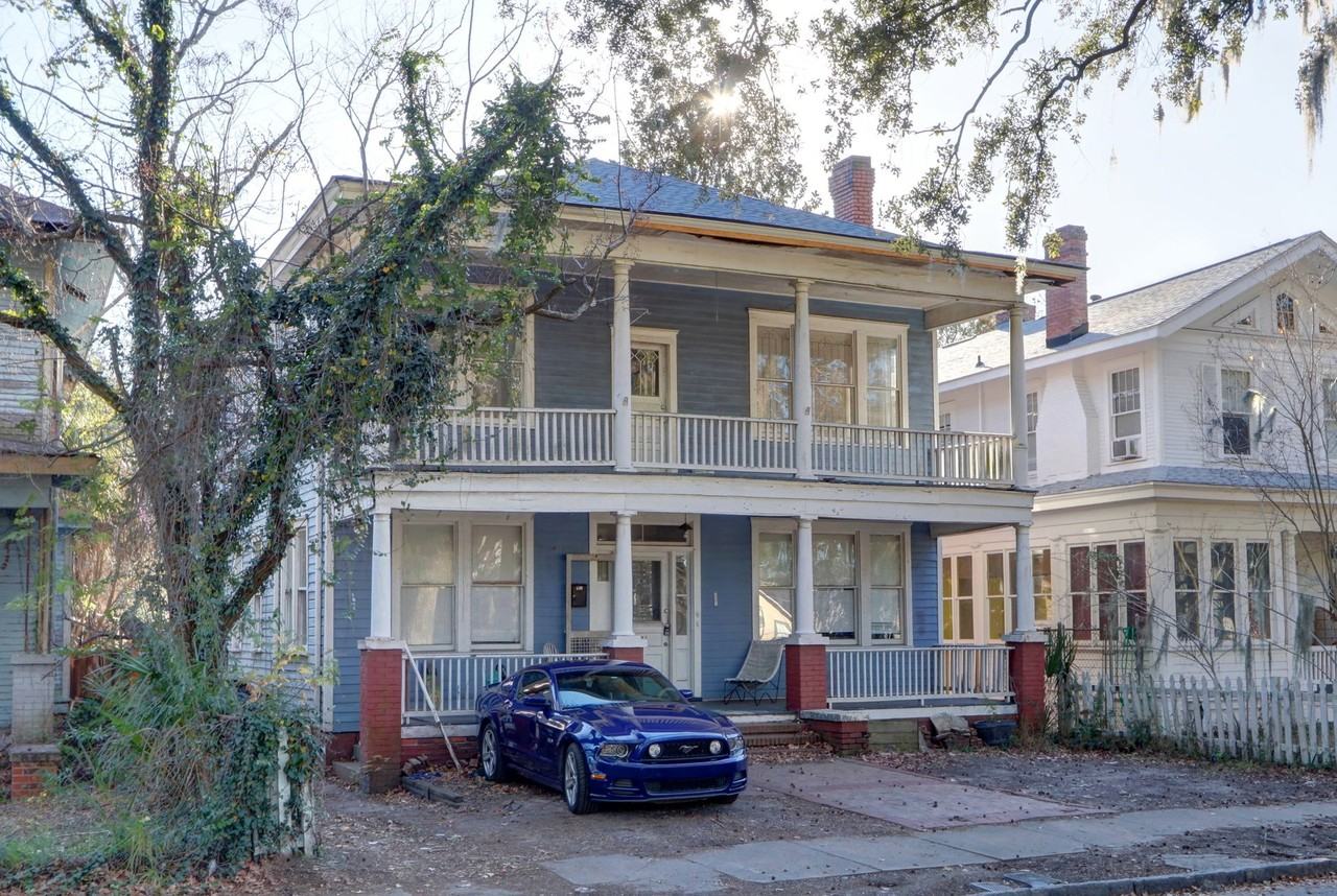 631 W 37th St - Photo 4 of 30
