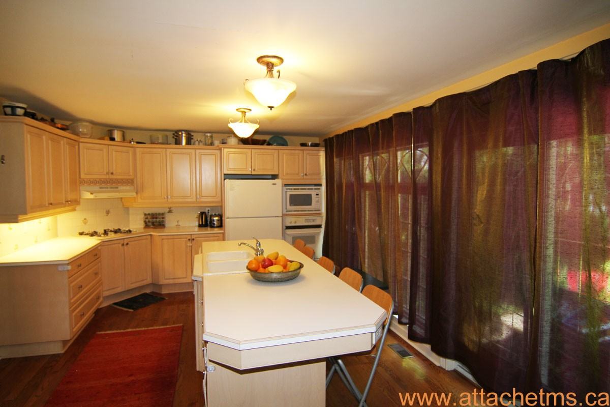 745 Hemlock Road - Photo 3 of 8