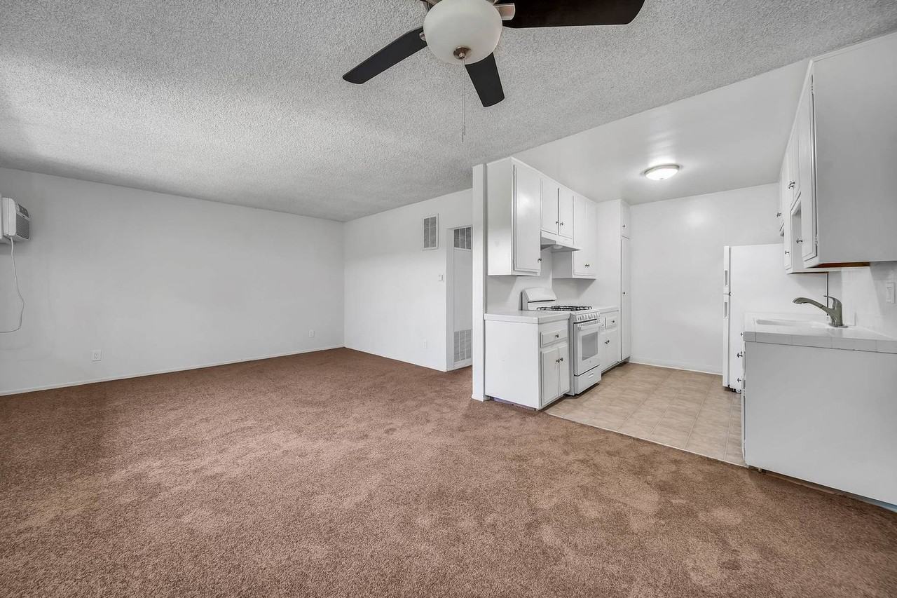 3109 Perlita Ave #11 - Photo 5 of 10