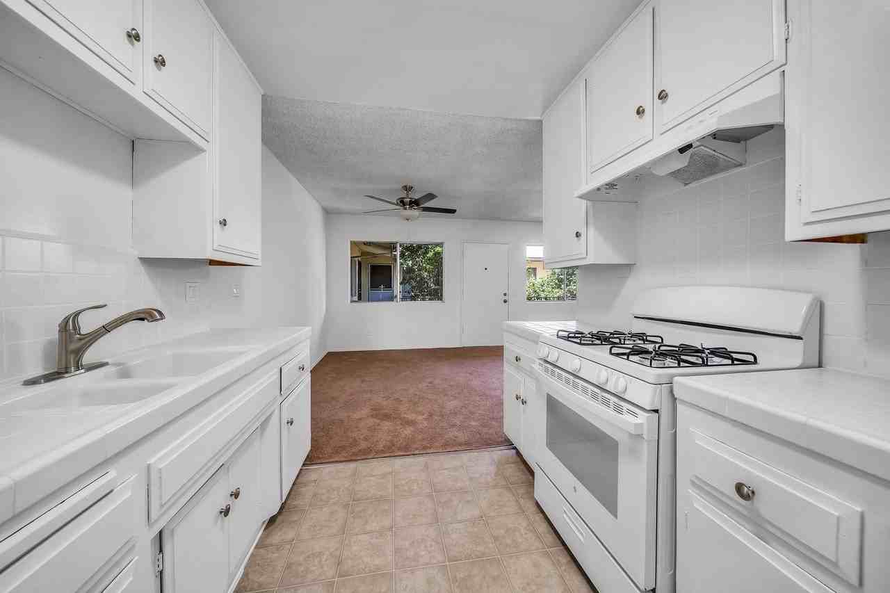 3109 Perlita Ave #11 - Photo 7 of 10