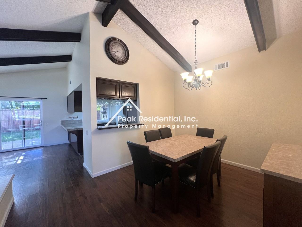 5541 Walnut Ave - Photo 5 of 28