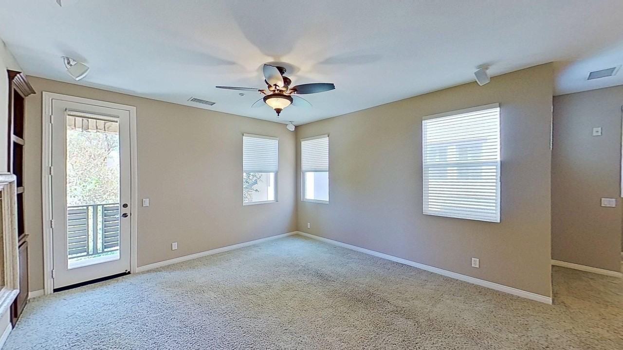 32 Meridian Dr - Photo 7 of 29