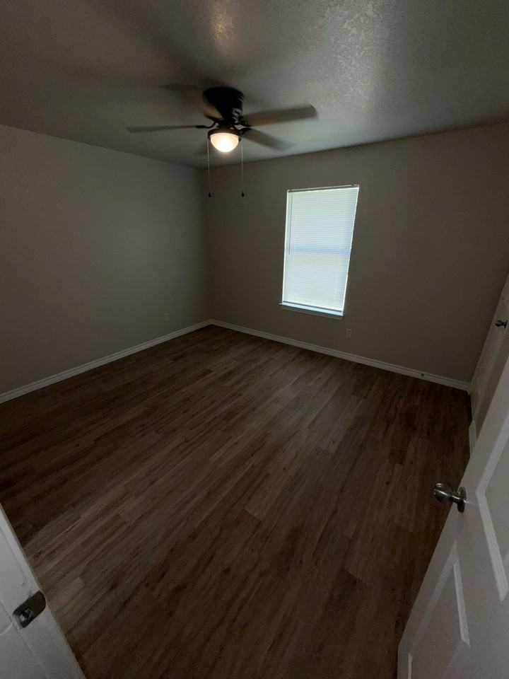 510 South Henderson Street - Photo 6 of 13