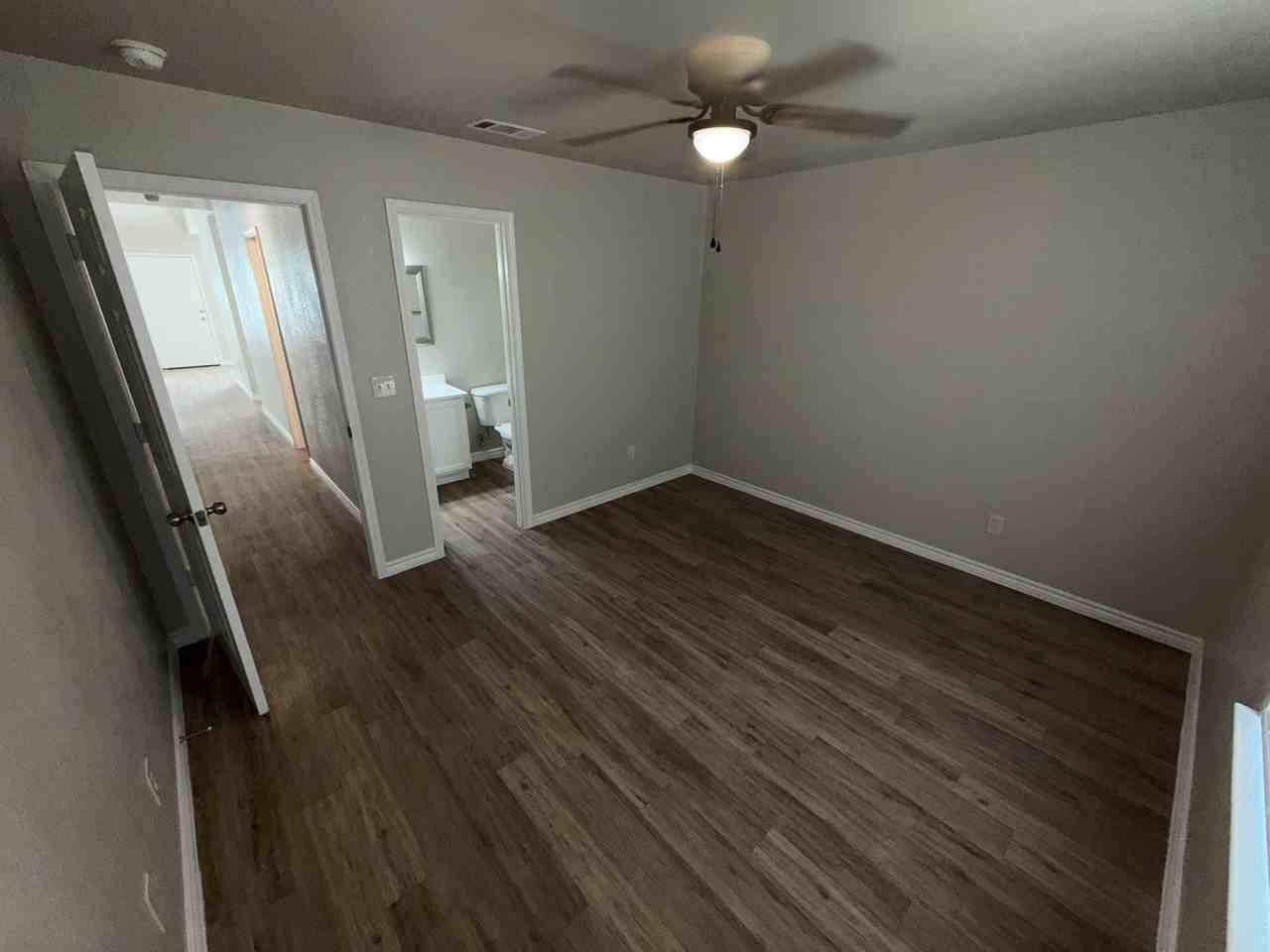 510 South Henderson Street - Photo 7 of 13
