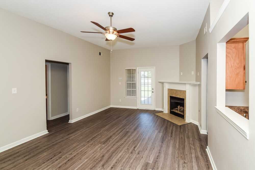 5760 Landau Dr - Photo 4 of 17