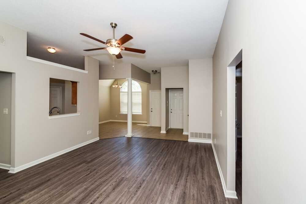 5760 Landau Dr - Photo 5 of 17