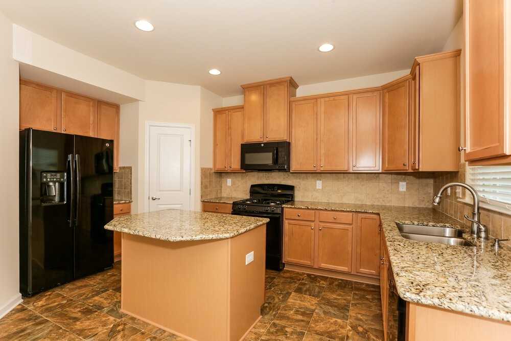 1291 Farm Branch Dr Sw - Photo 5 of 18