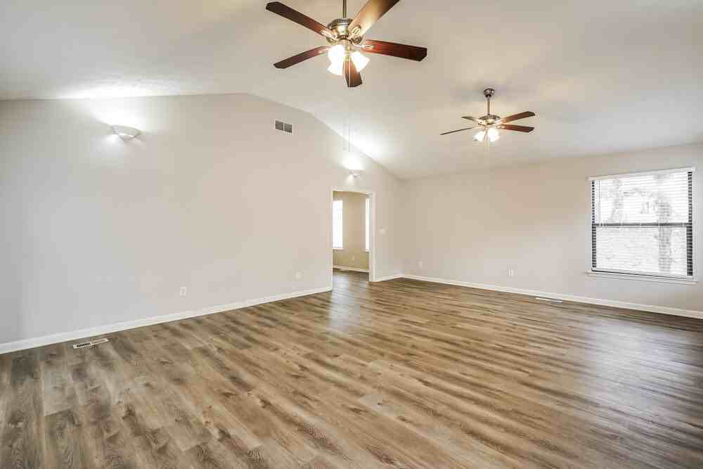 2873 Melanie Ln - Photo 7 of 18