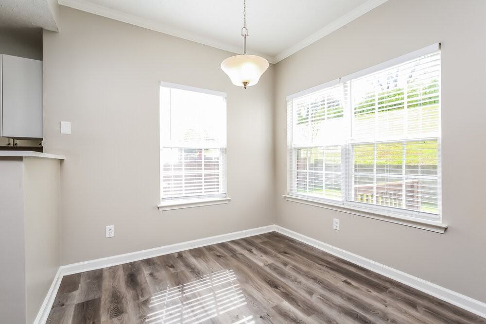 165 Claybrook Ln - Photo 7 of 17