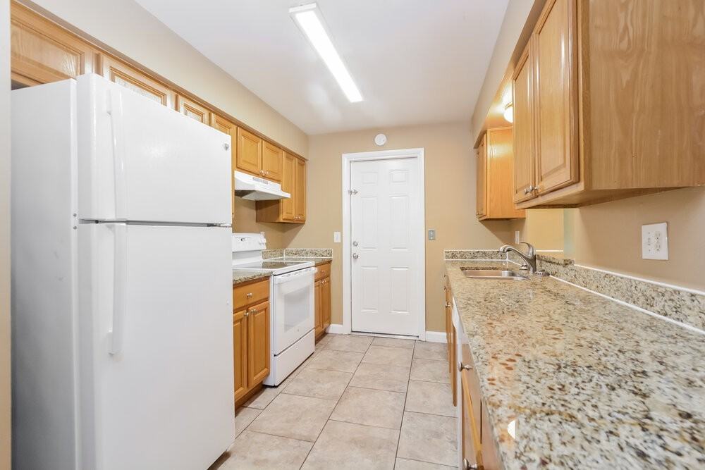 1264 Croftwood Dr - Photo 5 of 16