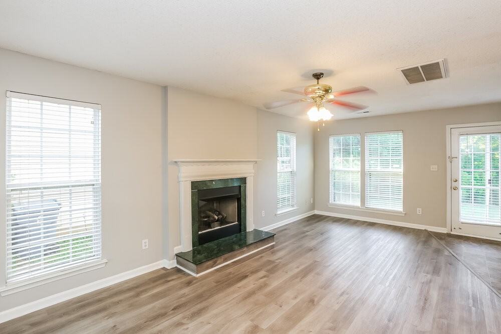 2954 Hawick Commons Dr - Photo 6 of 17