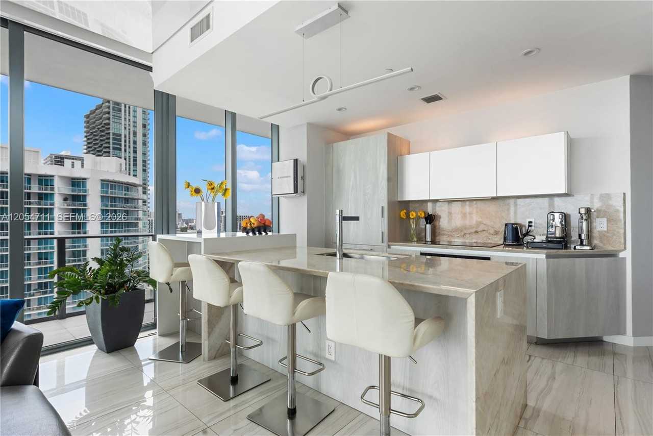 NE 31st St & Biscayne Blvd - Photo 5 of 20