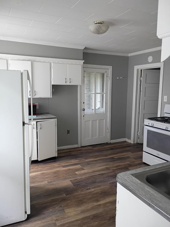68 Bunn St - Photo 4 of 7