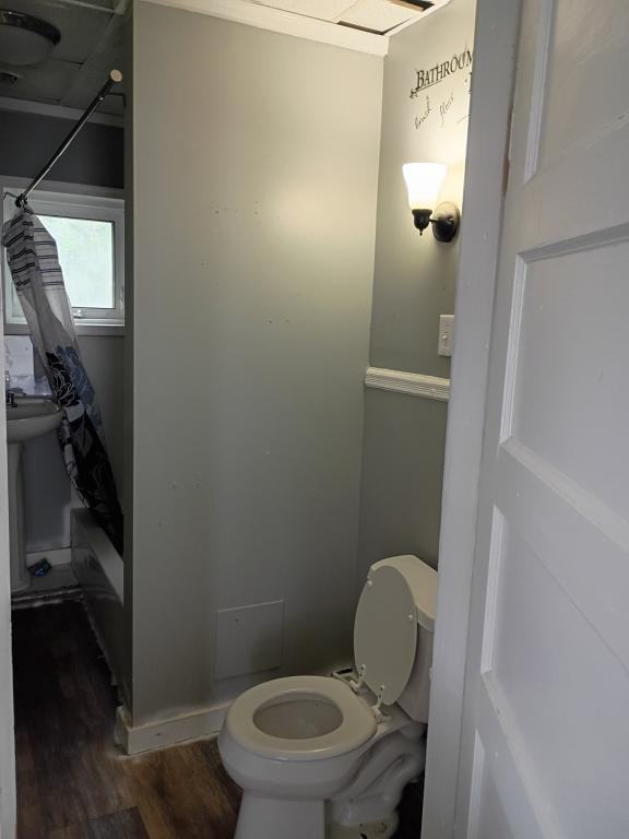 68 Bunn St - Photo 7 of 7