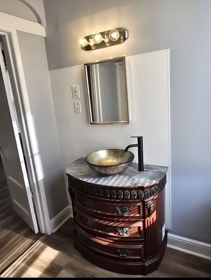 4900 North 8th Street #C - Photo 4 of 11