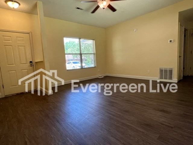 105 Viola Ct - Photo 3 of 17