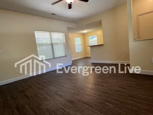 105 Viola Ct - Photo 4 of 17