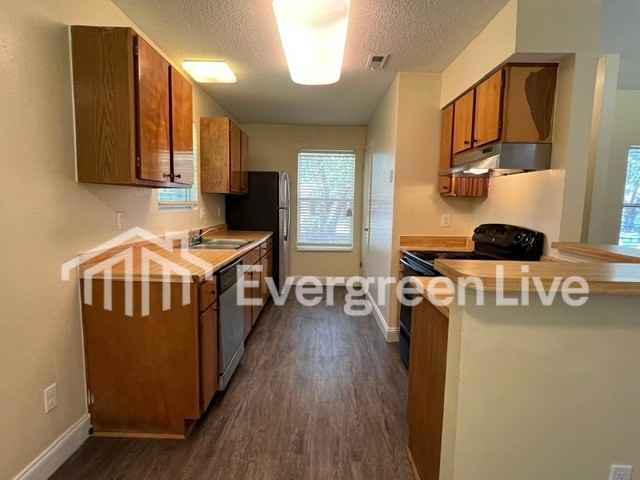 105 Viola Ct - Photo 6 of 17