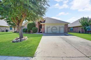 5228 Lake Grove Dr - Photo 1 of 1