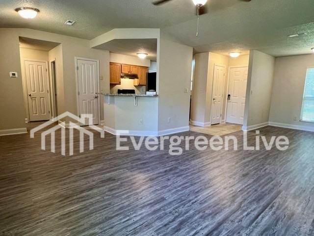 105 Barrow Ct - Photo 4 of 14