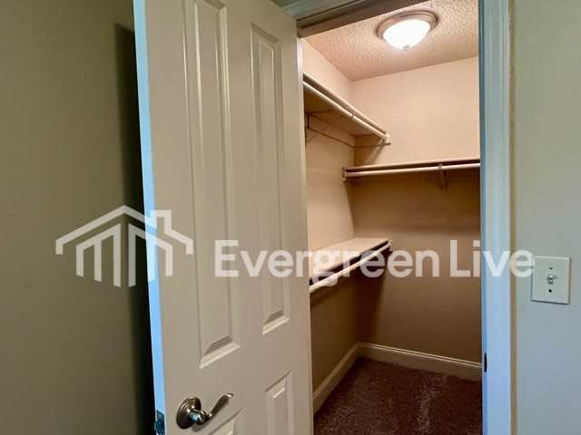 105 Barrow Ct - Photo 7 of 14