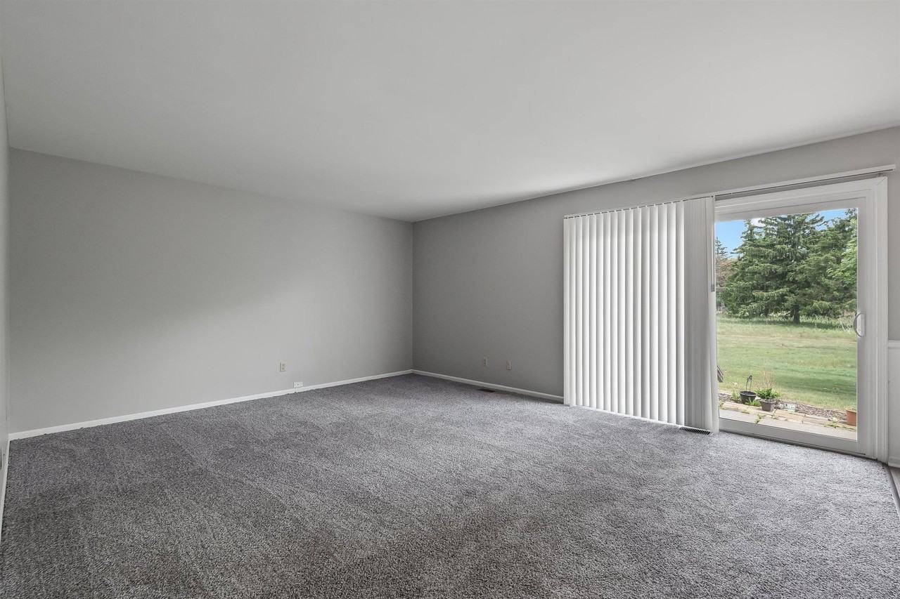 Woodside - Photo 3 of 12