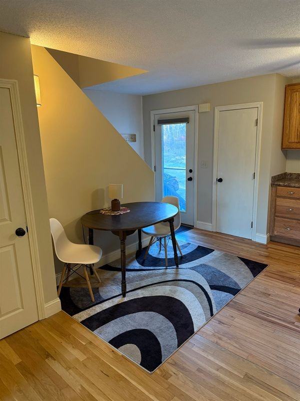 25 Apple Ln ##B - Photo 4 of 15