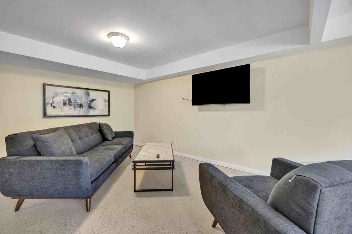 3442 Skyland Dr - Photo 2 of 3