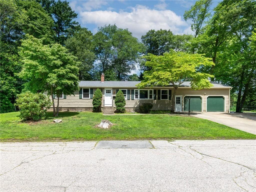 7 Jay Dr - Photo 2 of 46