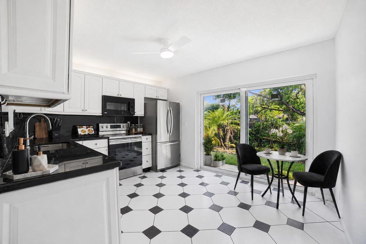 5284 Breadfruit Cir - Photo 6 of 13