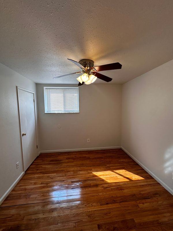 4650 S Spring Ave ##4 - Photo 4 of 8