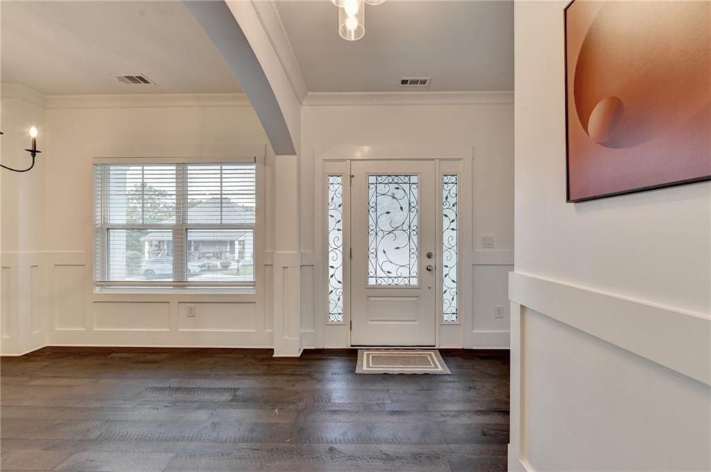 45 Sudderth St - Photo 2 of 35