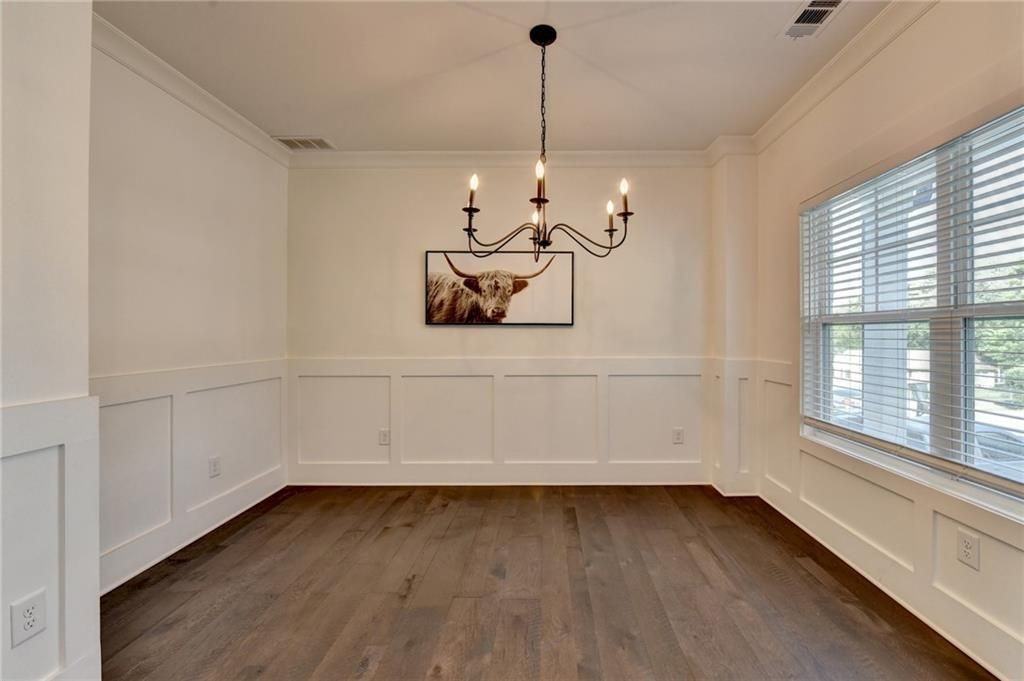 45 Sudderth St - Photo 5 of 35